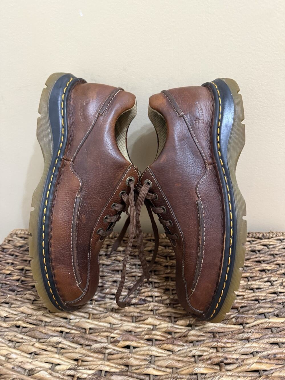 Men's Dr. Martens Aged Brown Leather Round Toe Lace-Up Oxford Shoes US 9M